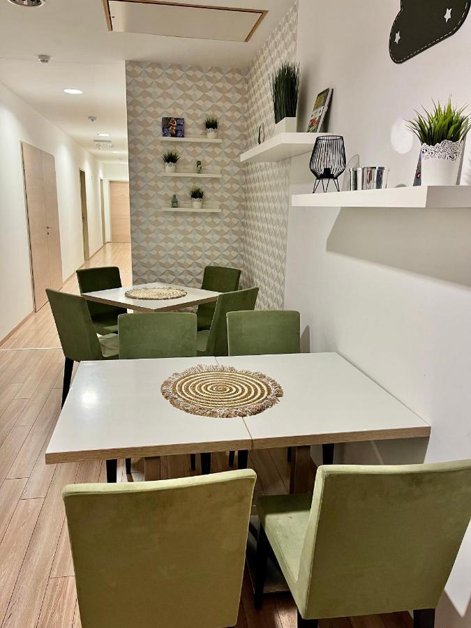 Pipacs Panir & Grill Garden Vendeghaz Gyorujbarat Exterior foto